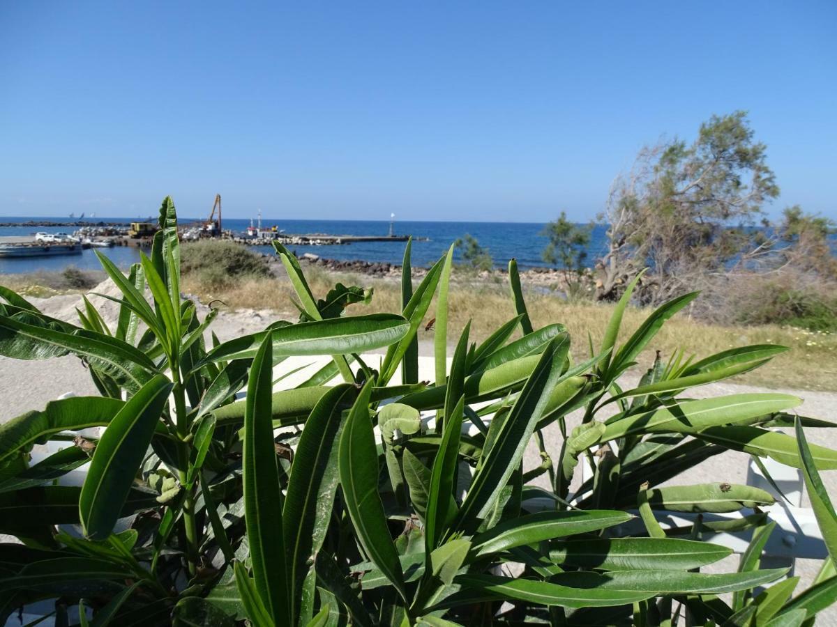 Nama Beach House Monolithos  Exterior photo