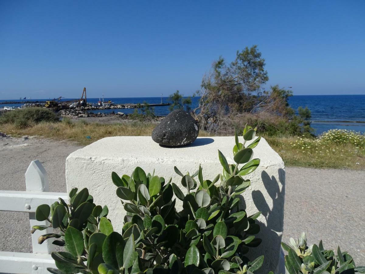 Nama Beach House Monolithos  Exterior photo
